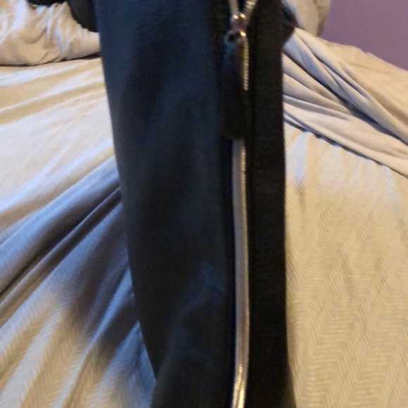 Black Kenneth Cole Reaction bag - Picture 8 of 8